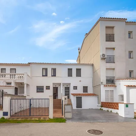 Encantadora Casa En Canales Empuriabrava